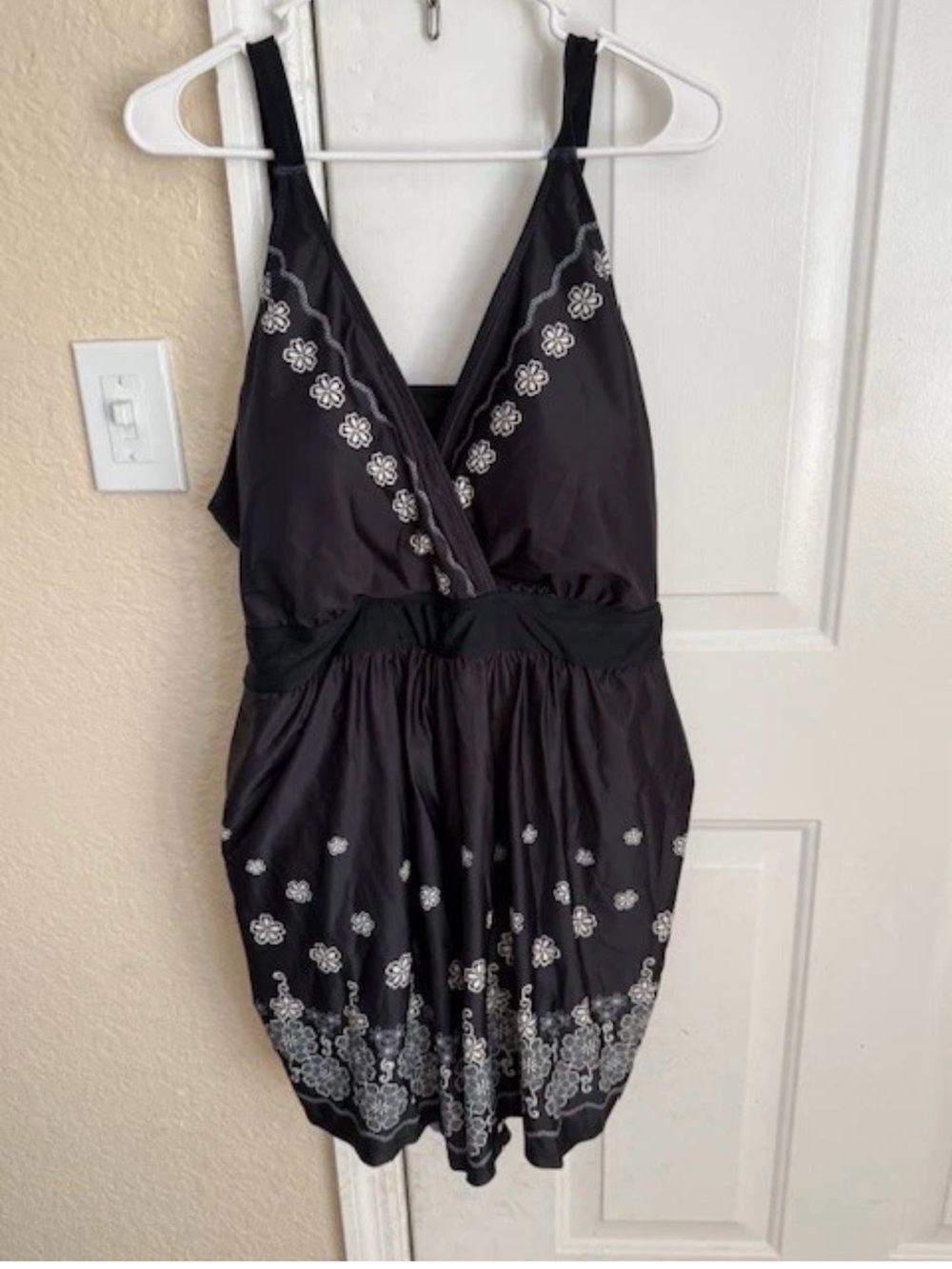 BloomChic Black Sleeveless Ruffle Dress